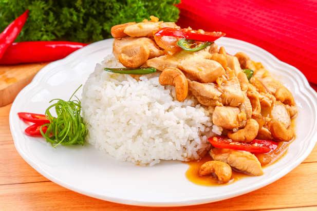 7 Inspirasi Menu Buka Puasa Agar Nutrisi Terpenuhi_Majalahkartini.com