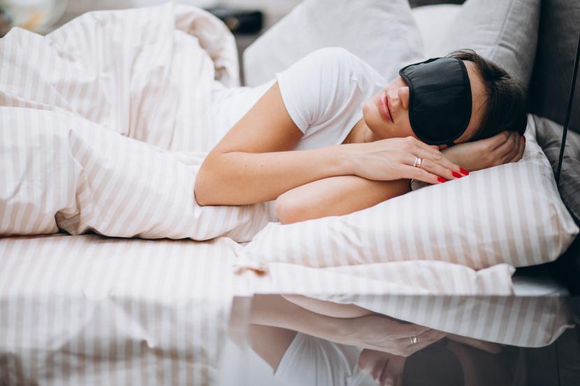 5 Langkah Wajah Mulus Bebas Jerawat 3 Tips tidur cepat dan nyenyak - Majalahkartini.com