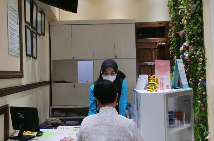  Cara Mencerahkan Ketiak Gelap dengan Perawatan Hanya 15 Menit