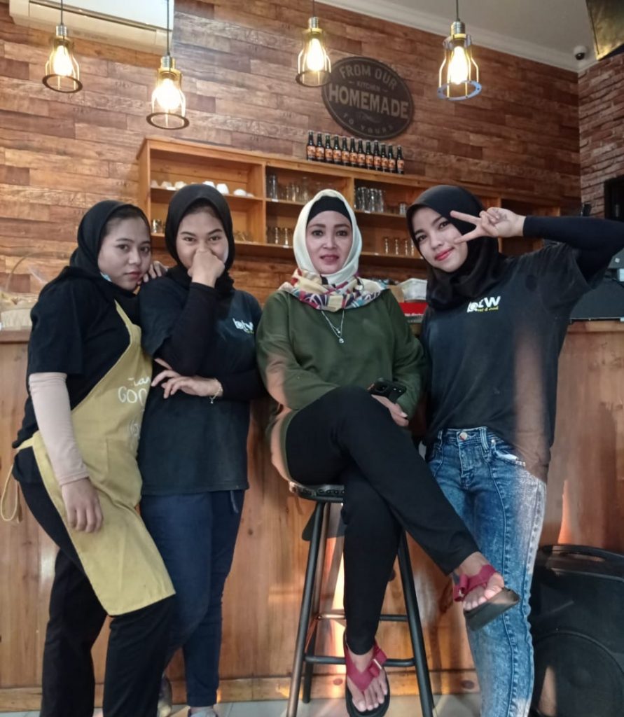 Cafe btw, Tongkrongan Asyik Buat Anak Muda di Jakarta Timur 2 Cafe btw, Tongkrongan Asyik Buat Anak Muda di Jakarta Timur