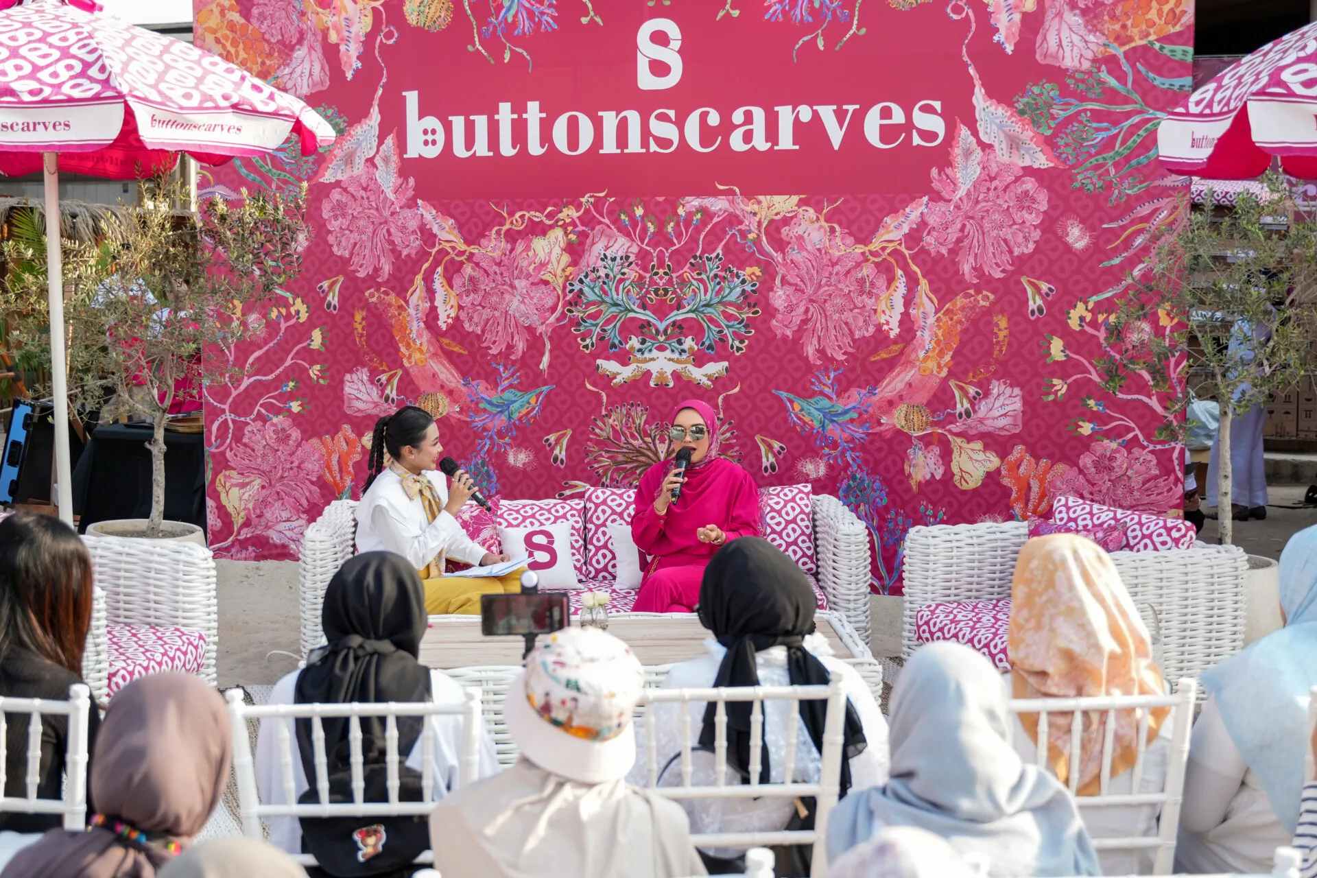 Brand Lokal Indonesia Buttonscarves Gelar Pop-Up Store di Dua Negara