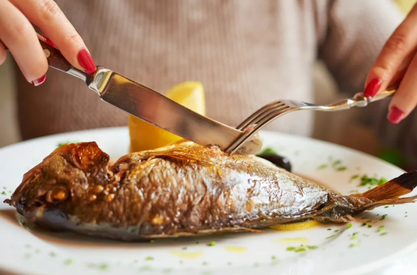  Peringati Harkannas, Regal Springs Indonesia Dorong Gerakan Makan Ikan untuk Generasi Emas