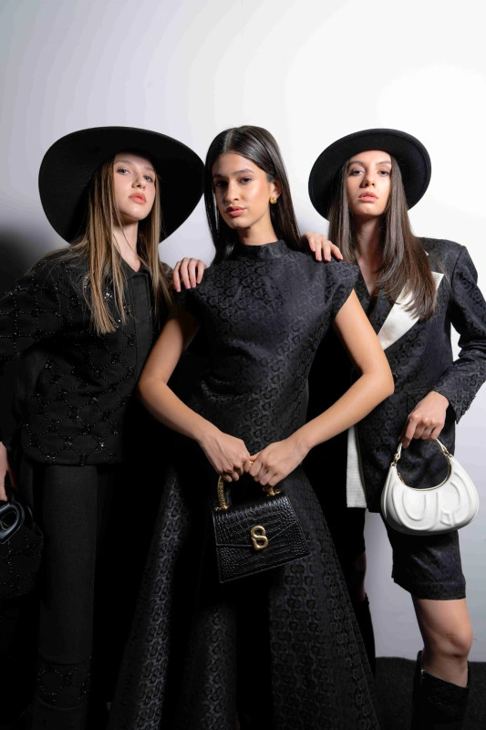 Buttonscarves, Brand Fashion Indonesia yang Tembus Pasar Internasional di Dubai Fashion Week